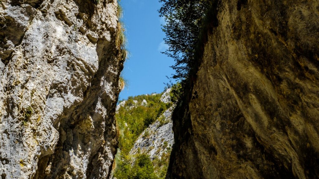 Ramet Gorges, one of the best places to hike in Romania.